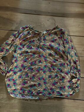 Women’s Floral blouse